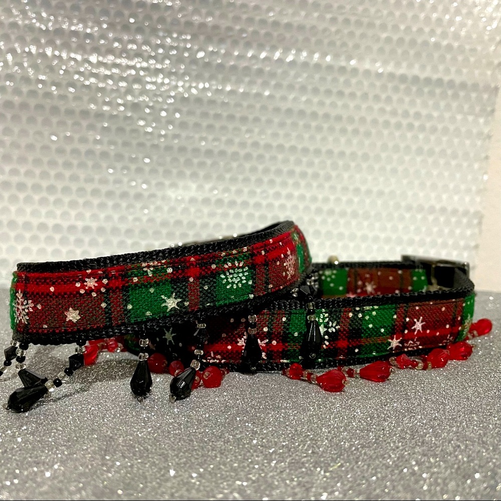 Medium / Large Holiday beaded dog collars